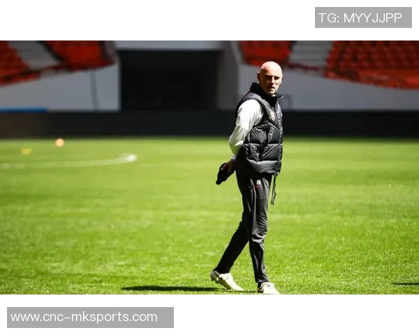 穆斯卡特因生理需求暂离赛场并非因失误情绪失控 穆斯卡特因生理需求暂离赛场并非因失误情绪失控