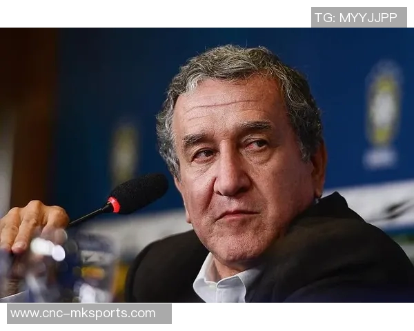 阿尔贝托期望为西班牙赢得荣誉并寄情于塞维利亚和加的斯的家族情怀