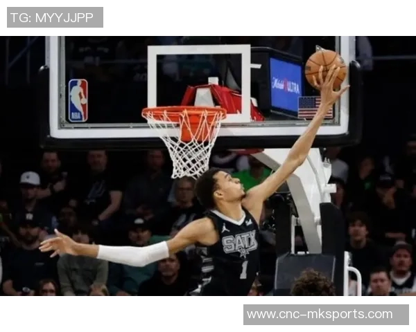 文班亚马首节表现不佳4次失误被断球反击仅得7分4篮板2助攻 文班亚马首节表现不佳4次失误被断球反击仅得7分4篮板2助攻