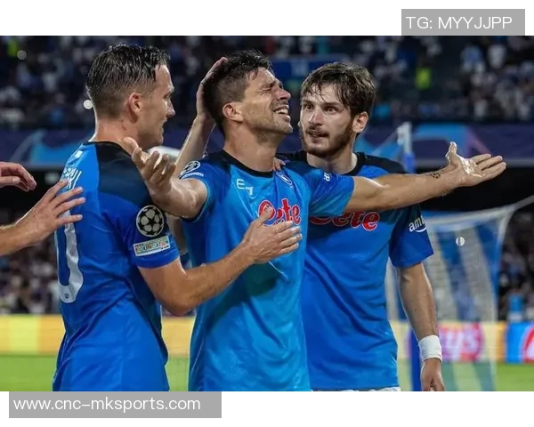 国米与那不勒斯关注20岁右后卫帕莱斯特拉引发转会热潮